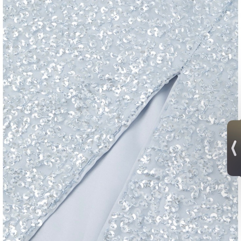Aidan by Aidan Mattox Sequin one should dress with slit
